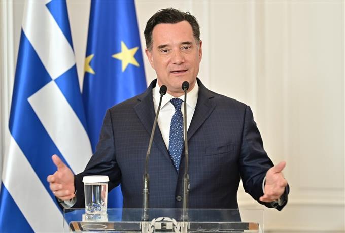  Γεωργιάδης κατά Τσίπρα: «Τον καταγγέλλω ότι πήρε χρήματα για τους Ποινικούς Κώδικες» – Σφοδρή πολιτική σύγκρουση