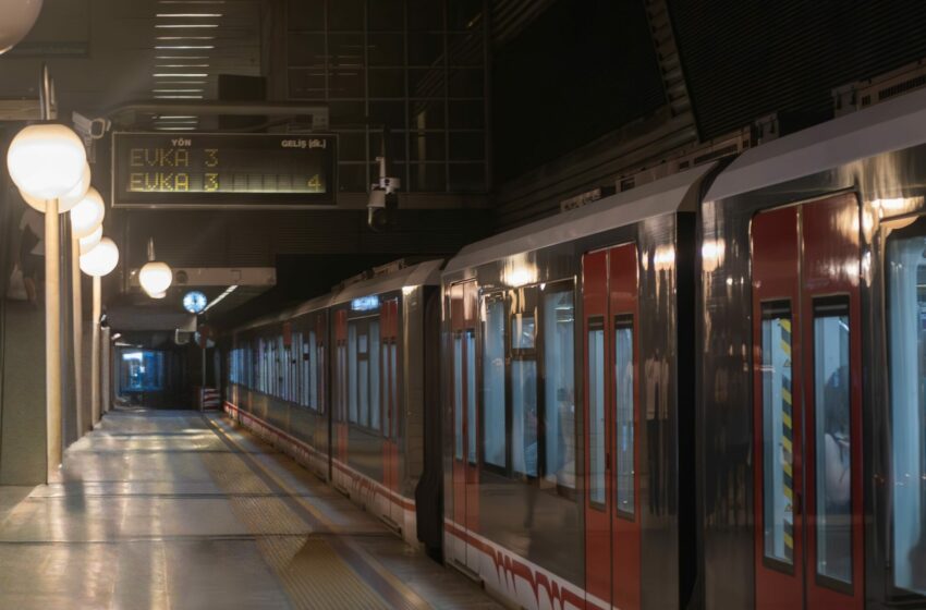  Μετρό Αγίας Παρασκευής: Συνελήφθη 30χρονος από το Σουδάν που κινήθηκε στις ράγες και διέκοψε την κυκλοφορία των συρμών