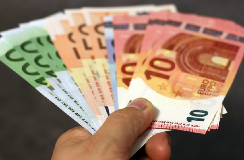  Οικονομία: Το κρίσιμο τετράμηνο με τη ΔΕΘ, τη μείωση του χρέους και τις νέες αξιολογήσεις της Ελλάδας